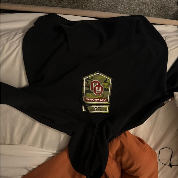 OU Jordan Hoodie - Picture 2 of 3